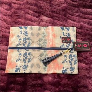 Makeup Junkie Large Bag - Indian Paintbrush